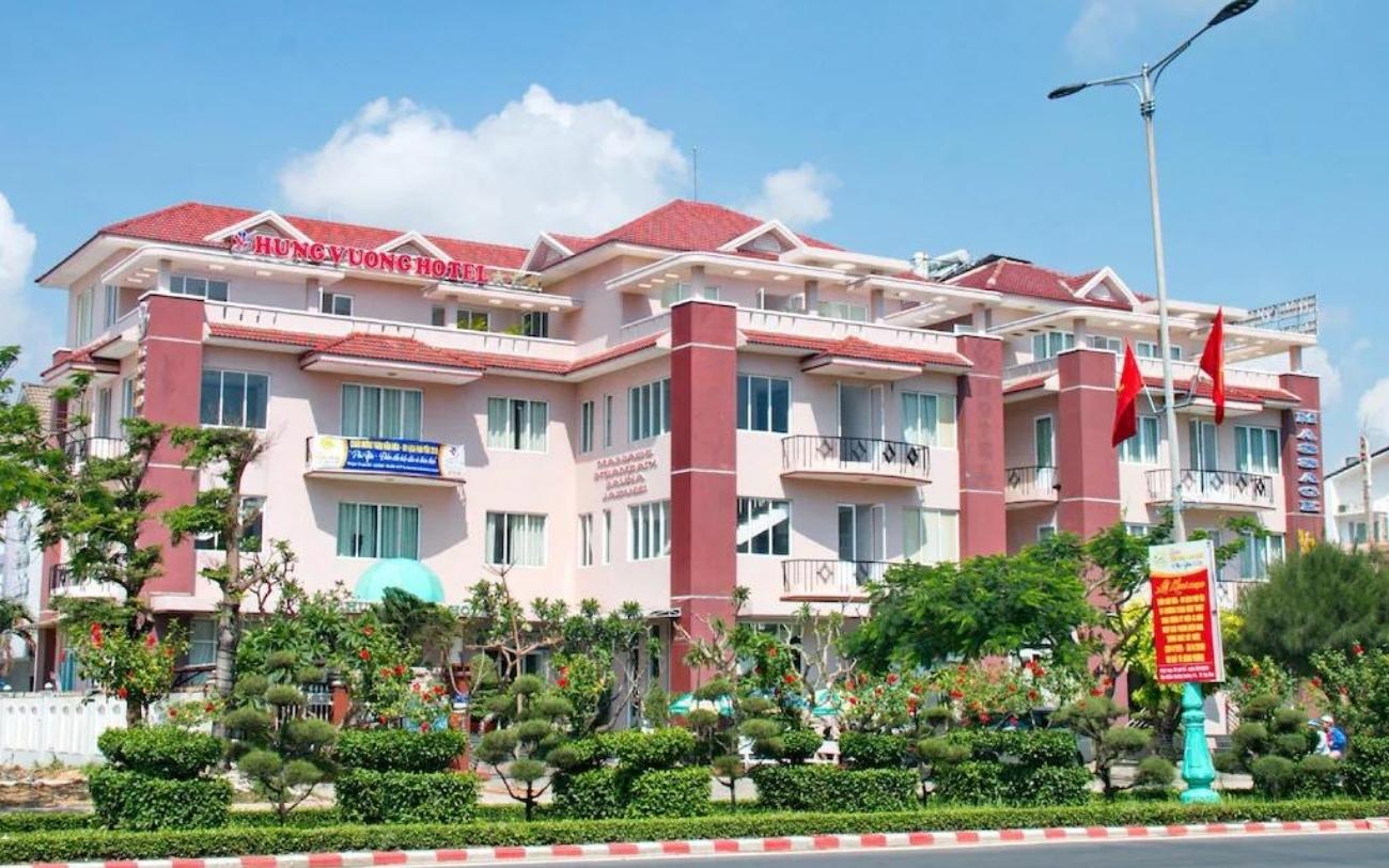 Hùng Vương Hotel Phú Yên rực rỡ giữa trời xanh 2