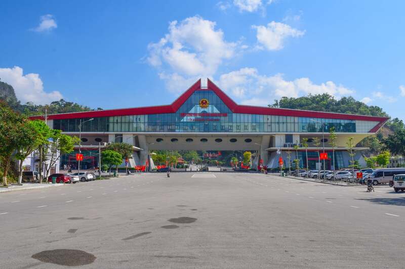Ghé thăm Hữu Nghị Quan, cột mốc địa đầu Tổ quốc 2