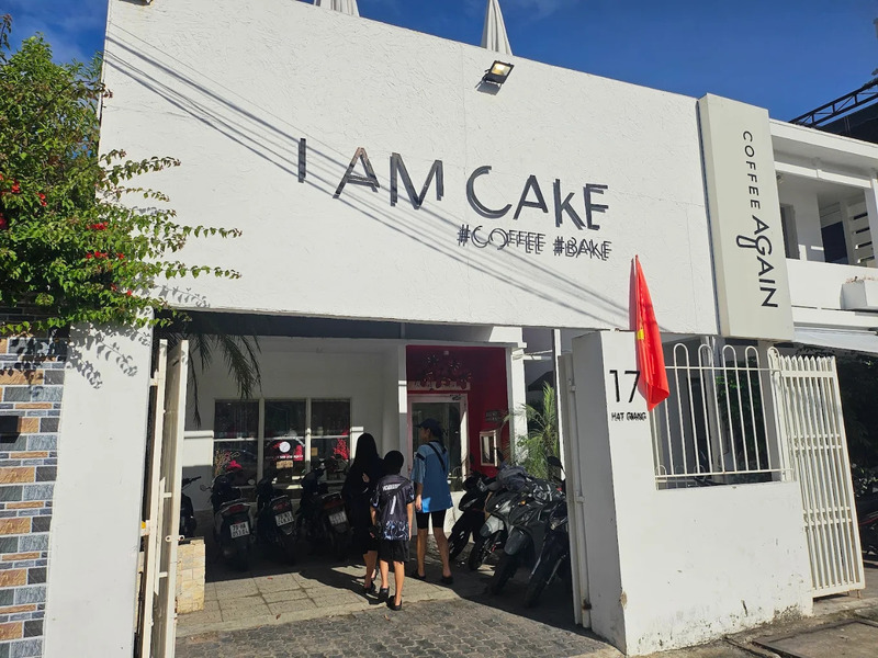 I Am Cake, tiệm cà phê kết hợp bánh ngon tại Nha Trang 2