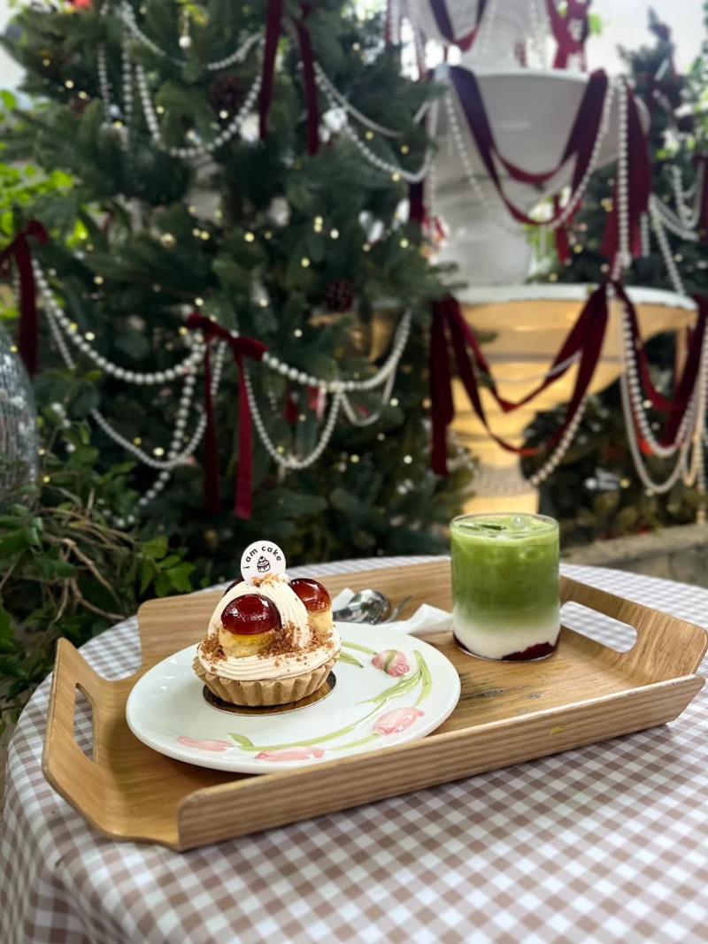 I Am Cake, tiệm cà phê kết hợp bánh ngon tại Nha Trang 6