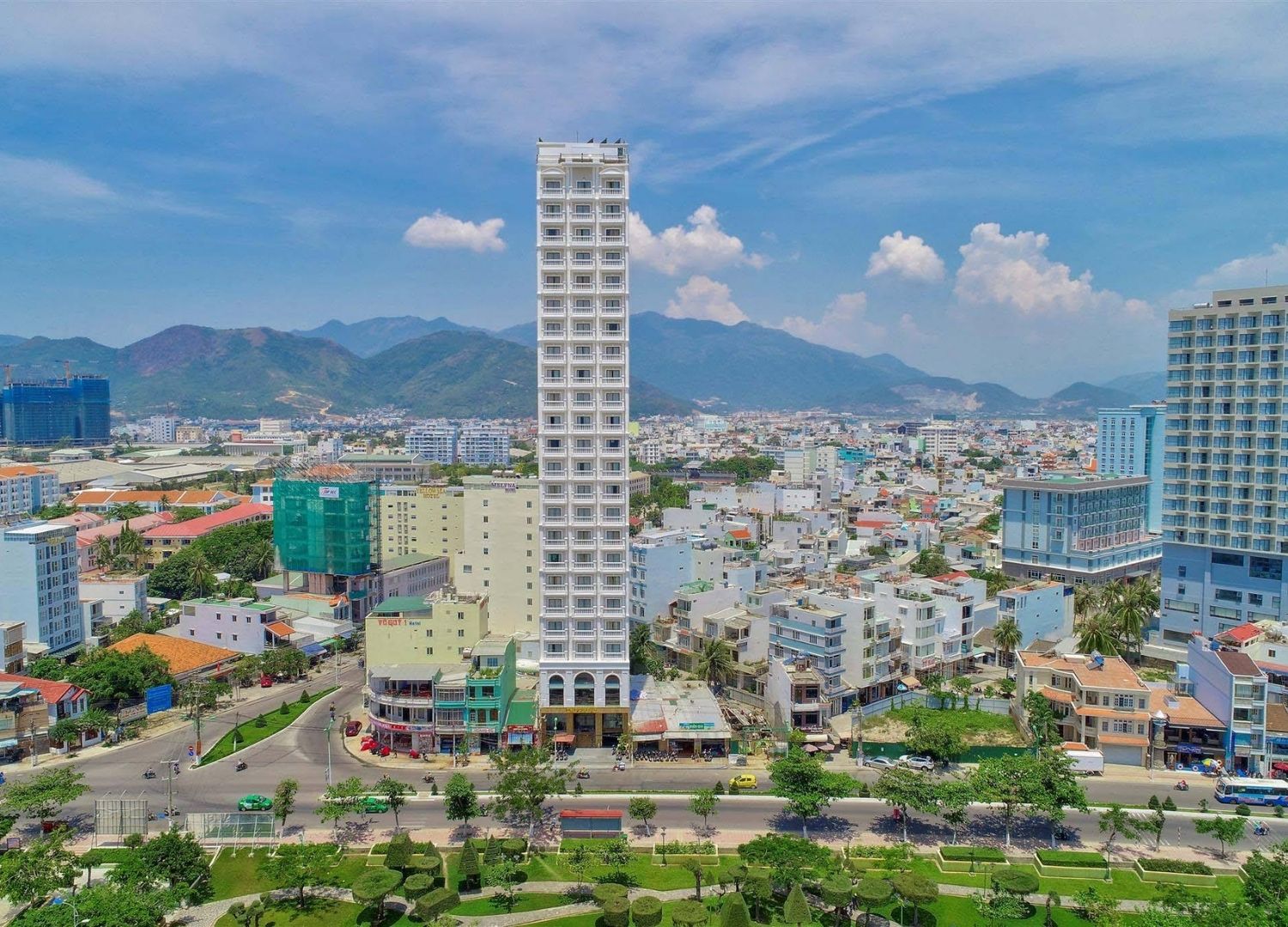 Imperial Nha Trang, dáng vẻ kiêu sa ngay cạnh bờ biển 2