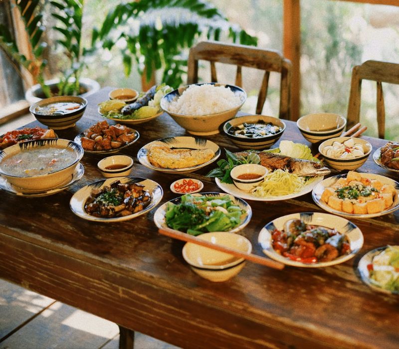 In The Forest Đà Lạt: Quán cafe giữa rừng thông độc đáo 6