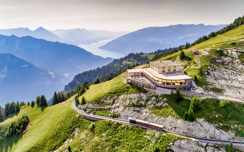 Cửa ngõ Interlaken dẫn lối đến miền đất cổ tích Thụy Sĩ 8