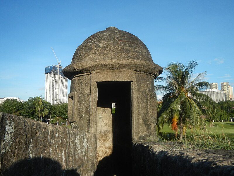 Intramuros, thành phố có tường bao quanh cổ kính tại Manila Philippines 9