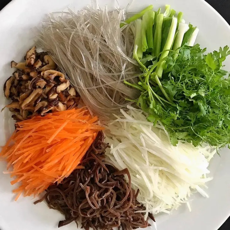 Japchae: Món miến trộn quốc dân trong ngày lễ Hàn Quốc 9