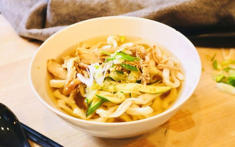 Khám phá Kalguksu: Món mì thủ công cắt bằng dao đặc sắc 4