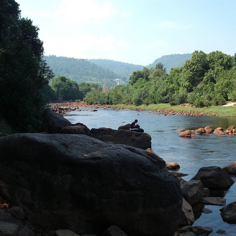 Sống chậm tại Kampot, thị trấn sầu riêng yên ả ở Campuchia 7