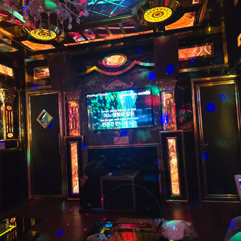 Top 16 quán Karaoke Đà Nẵng tốt nhất 2025 giá rẻ, sang trọng 8