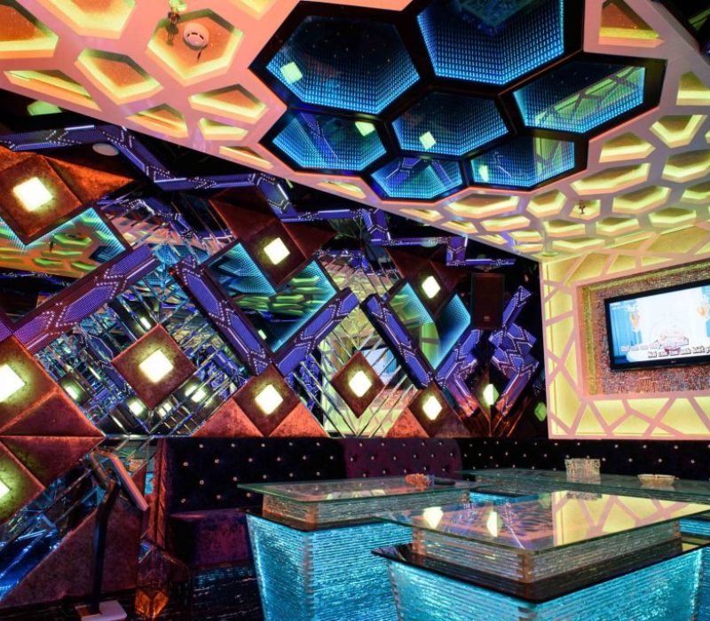 Top 8 quán karaoke Tân Bình cực chất cho bạn hát say mê 7