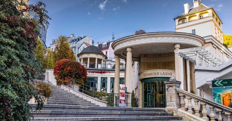 Thị trấn spa Karlovy Vary, vùng đất của những dòng suối khoáng nóng 9