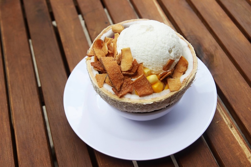 Món kem xôi dừa ngọt ngào và 7 quán nổi tiếng tại Sài Gòn 4