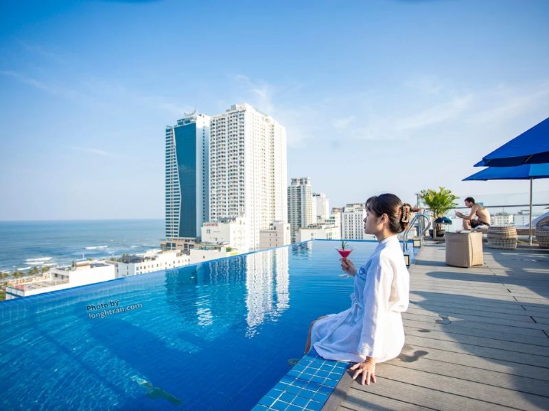 10 khách sạn 4 sao Đà Nẵng view biển đẹp, đáng nghỉ dưỡng nhất 8
