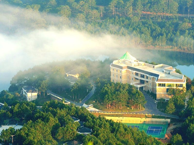 Top 10 khách sạn 5 sao Đà Lạt có view đẹp với vị trí đắc địa 6
