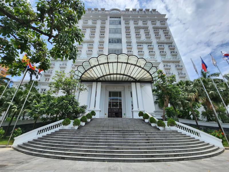 Top 7 khách sạn 5 sao Huế được review tốt nhất bạn nên biết 12