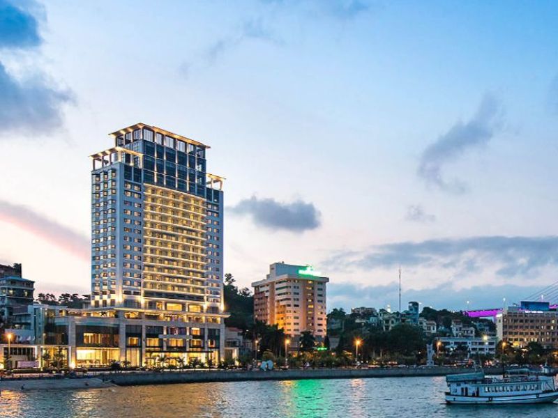 Review 10 khách sạn Bãi Cháy gần biển, giá hợp lý, view đẹp 2