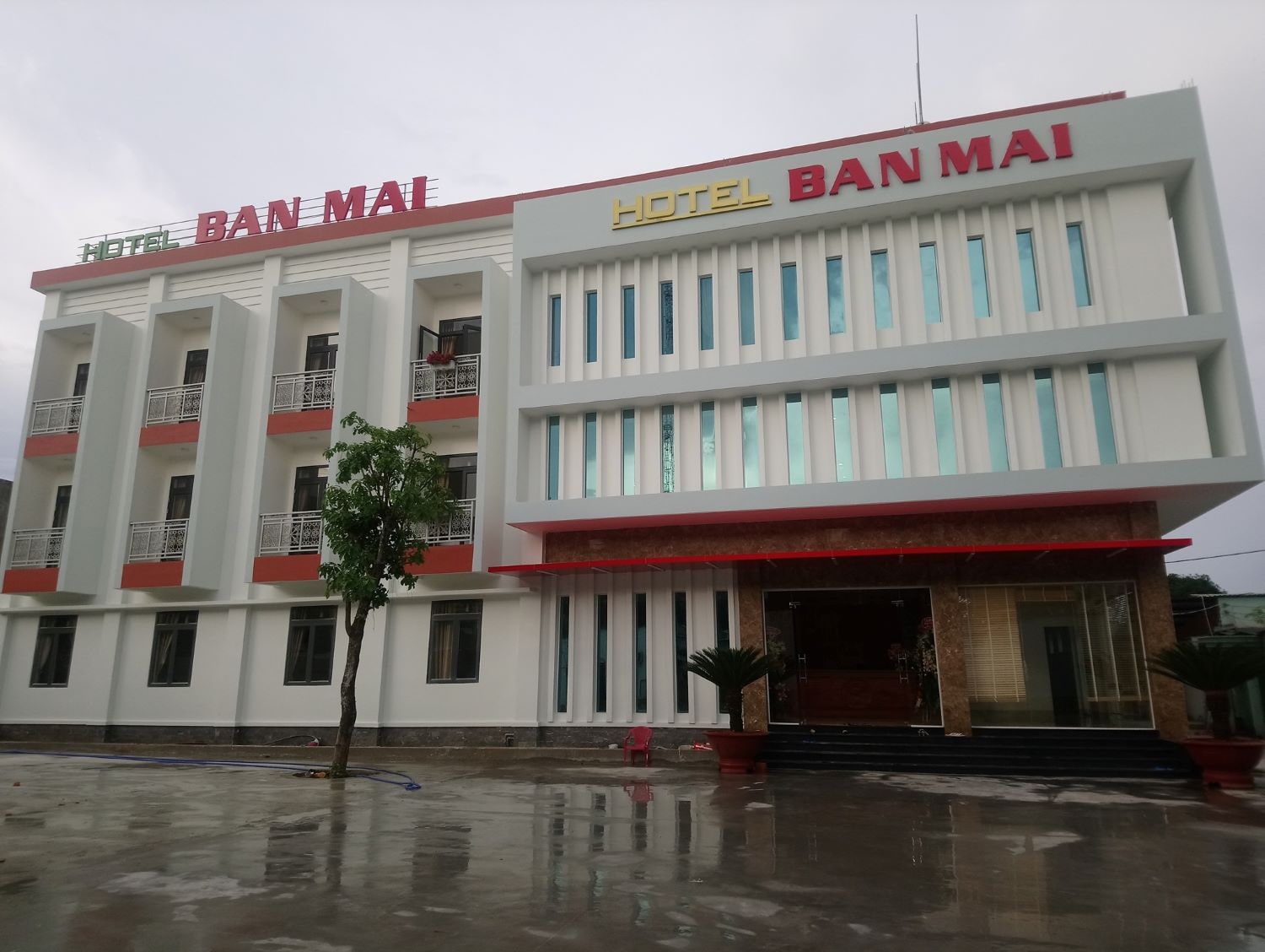 Khách sạn Ban Mai, chốn nghỉ dưỡng khiến bạn mê ngay từ ánh nhìn đầu tiên 2