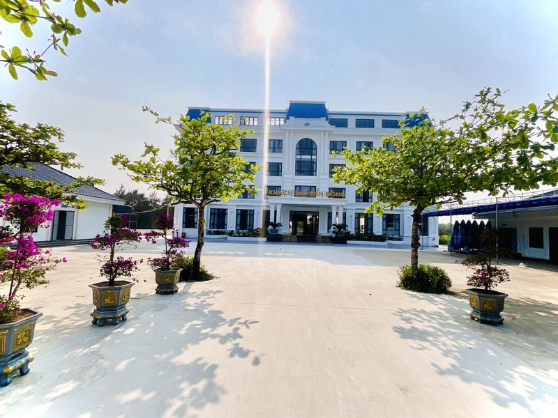 Top 10 khách sạn biển Quỳnh đẹp, tiện nghi, gần biển 6