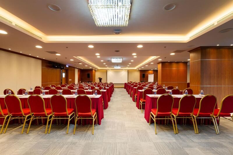 Khách sạn Comodo Nha Trang, khách sạn 4 sao với view biển Trần Phú 9
