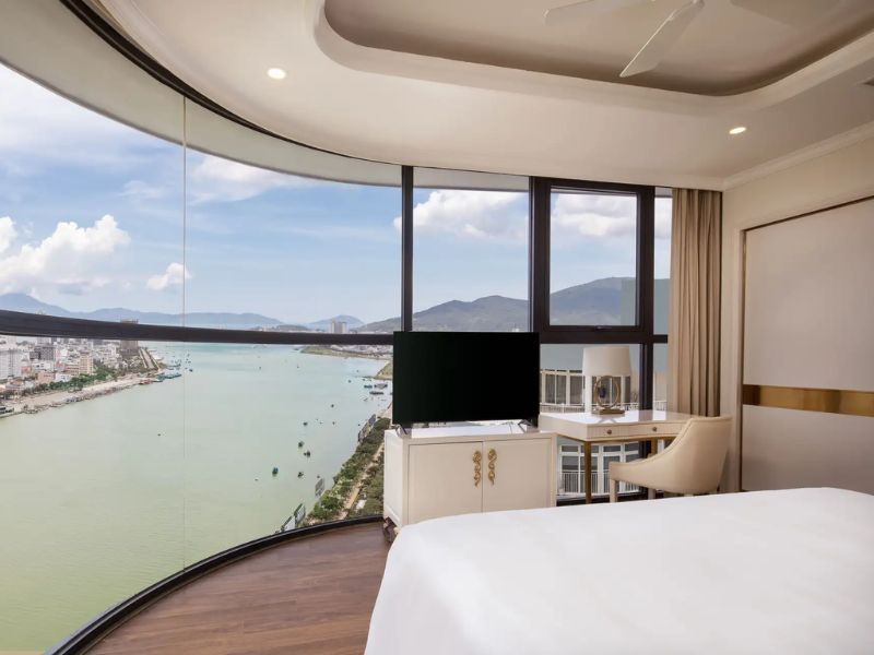 10 khách sạn ở Đà Nẵng tiện nghi, vị trí đẹp nên chọn 7