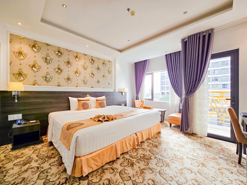 Khách sạn Elizabeth Bình Dương tựa một lâu đài thu nhỏ 6
