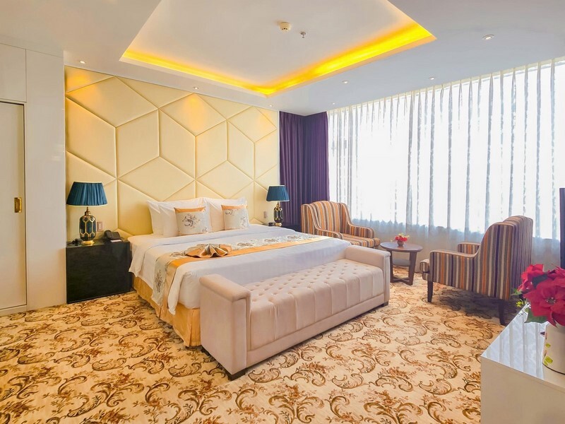 Khách sạn Elizabeth Bình Dương tựa một lâu đài thu nhỏ 8