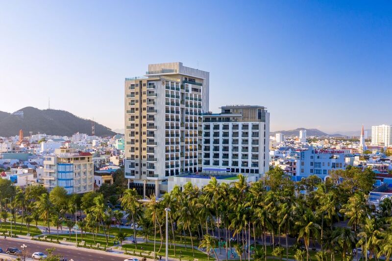 Review khách sạn Fleur de Lys Quy Nhơn hướng biển, tiện nghi cao cấp 2