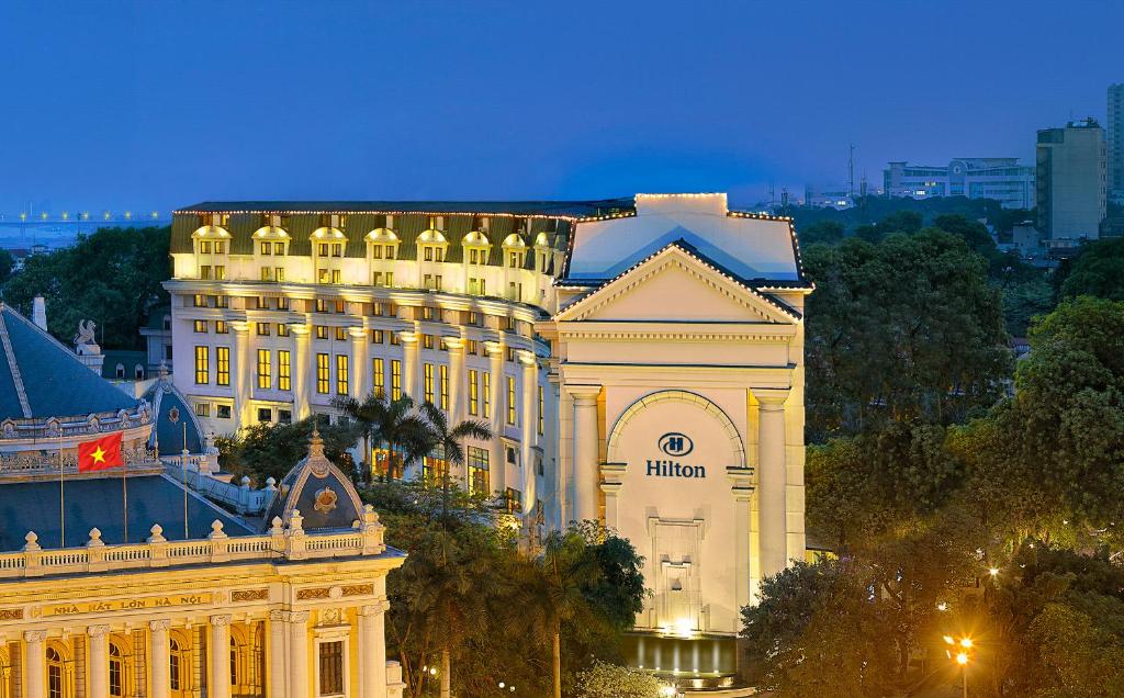 Khách sạn Hilton Hanoi Opera sở hữu kiến trúc kiểu Pháp lãng mạn 2