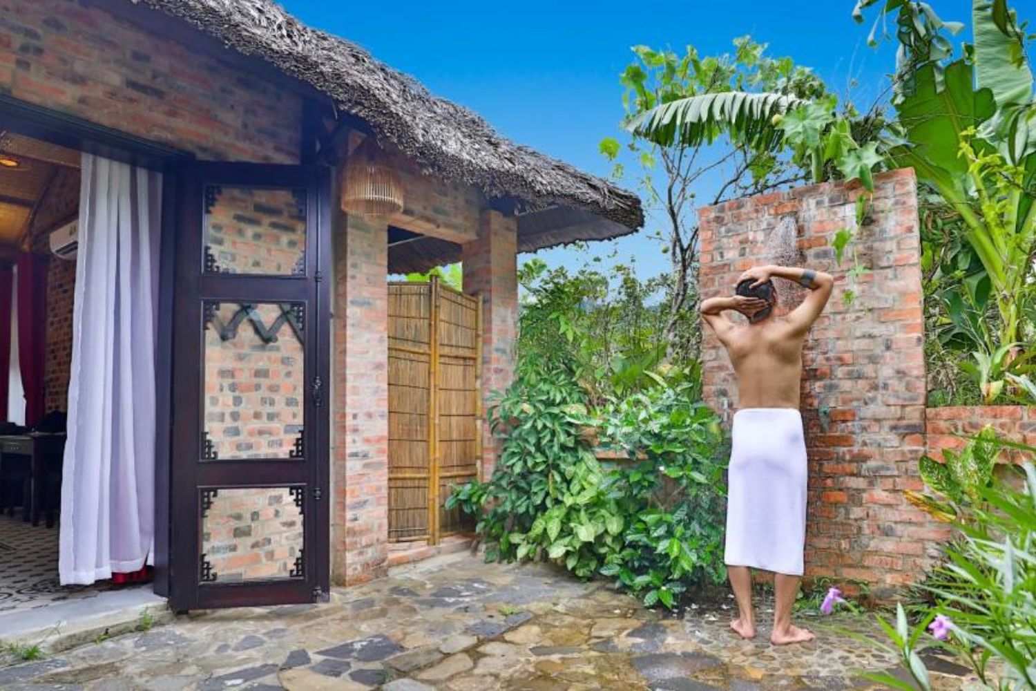 Khách sạn Hue Ecolodge tựa lưng bên dãy núi Ngự Bình hùng vĩ 6