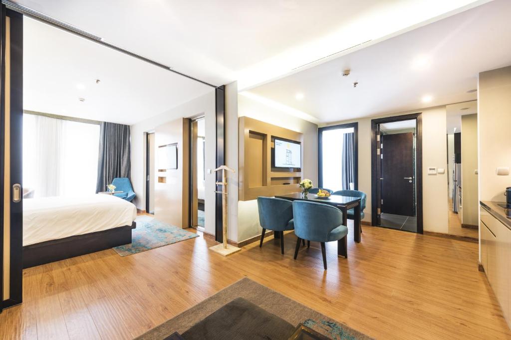 Khách sạn Novotel Suites Hà Nội cao cấp cạnh Hồ Hoàn Kiếm có gì 13