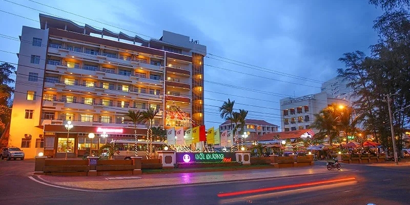 Top 12 khách sạn Phan Thiết tốt nhất đáng để bạn tham khảo 8