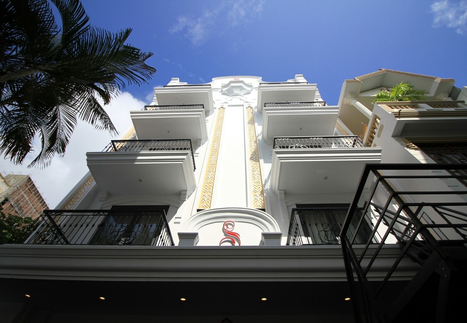Khách sạn The Scarlett Boutique Huế thổi hồn kiến trúc Pháp vào trong không gian 2