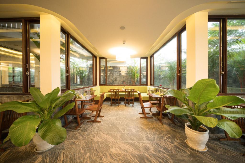 Khách Sạn The Villa Hội An Boutique - Khách sạn 3 sao mang vẻ đẹp cổ điển bên cạnh biển Cửa Đại 27