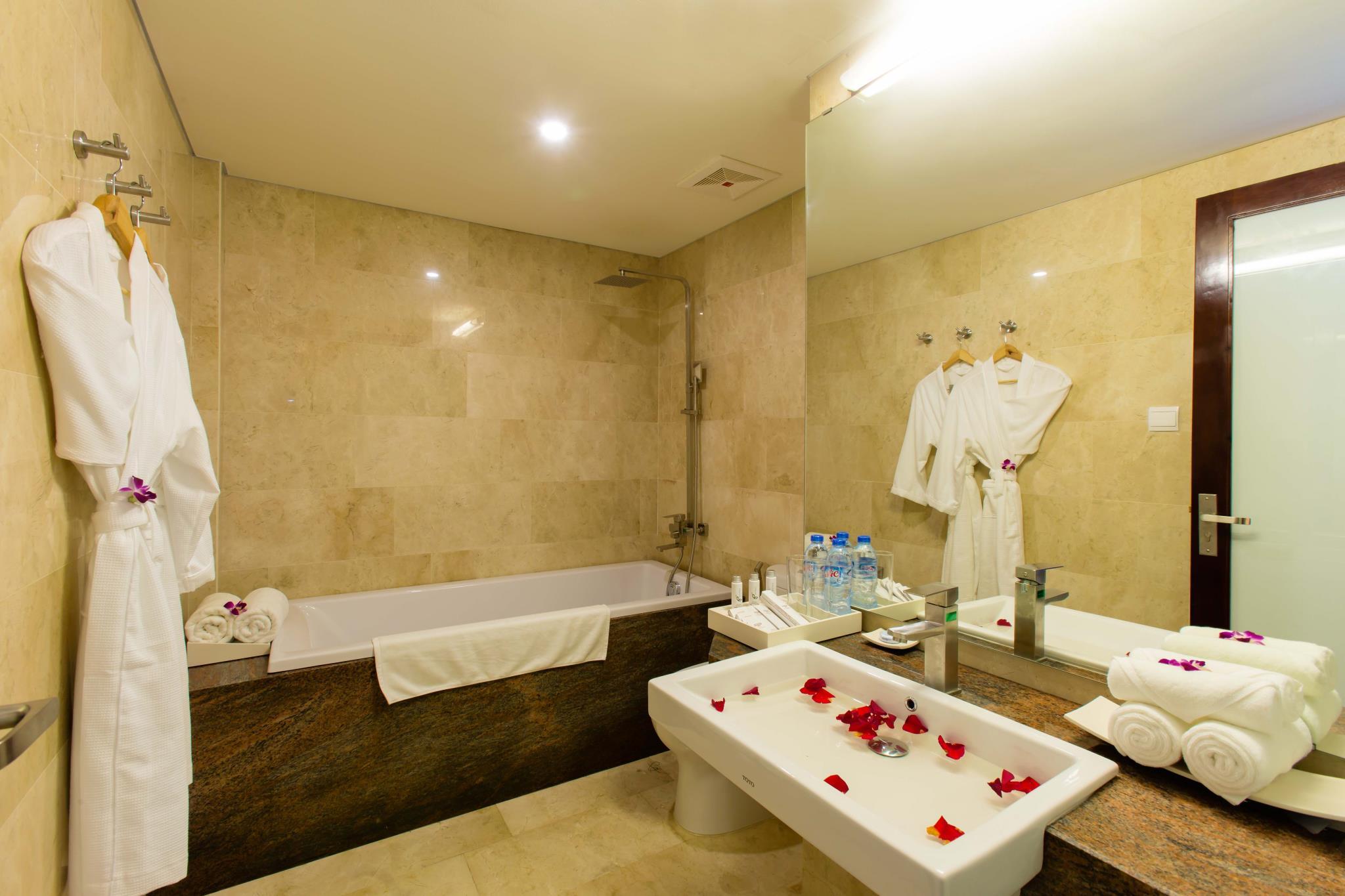 Khách Sạn The Villa Hội An Boutique - Khách sạn 3 sao mang vẻ đẹp cổ điển bên cạnh biển Cửa Đại 8