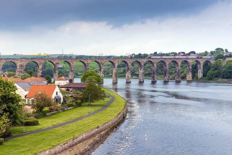 Lâu Đài Hogwarts ngoài đời thật: Khám phá Alnwick ở Anh 10