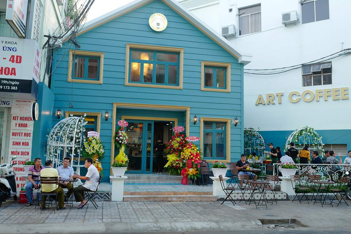 Khám phá Art Coffee Shop với không gian sang trọng và ấm cúng 2