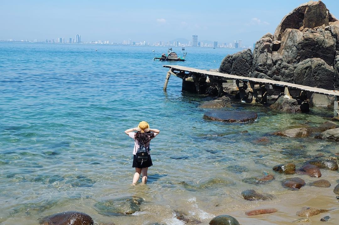 Khám phá bãi đá Đen Đà Nẵng - Thiên đường trải nghiệm cho giới trẻ 6
