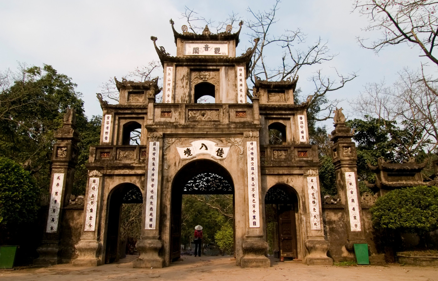 Khám phá chùa Hương - Một trong những ngôi chùa có lịch sử lâu đời nhất tại Hà Nội 10