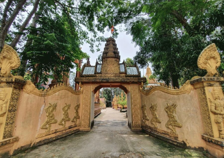 Khám phá chùa Phù Ly với kiến trúc độc đáo, đặc trưng của người Khmer 2
