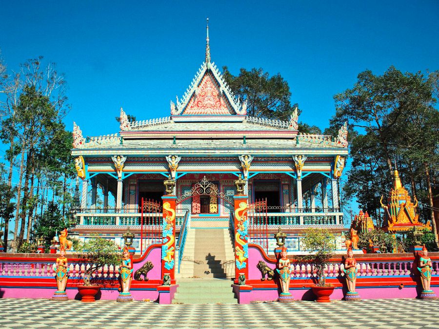 Chùa Sà Lôn (Chùa Chén Kiểu) với nét kiến trúc đặc sắc nhất miền sông nước 5