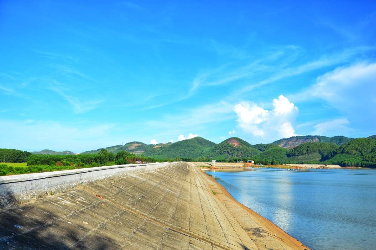 Khám phá cơn sốt mang tên Hồ Khe Ngang khiến giới trẻ điên đảo 9