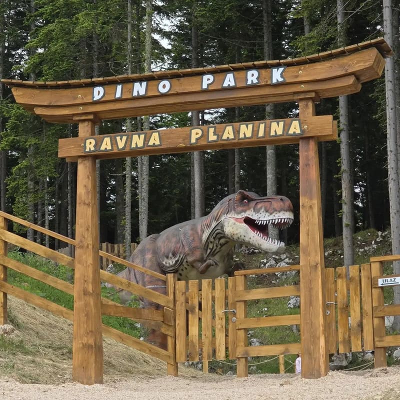 Khám phá Dino Park, công viên khủng long lớn nhất Việt Nam 7