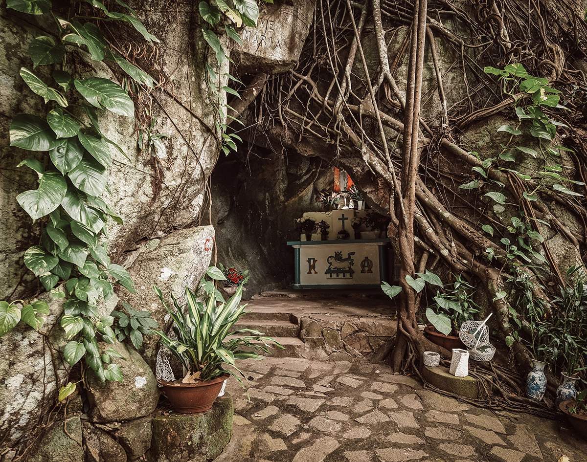 Khám phá Hang Đức Mẹ Côn Đảo, địa điểm du lịch tâm linh huyền bí 7