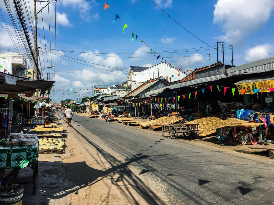 Khám phá làng nghề bánh phồng Phú Mỹ luôn ngào ngạt hương thơm 3