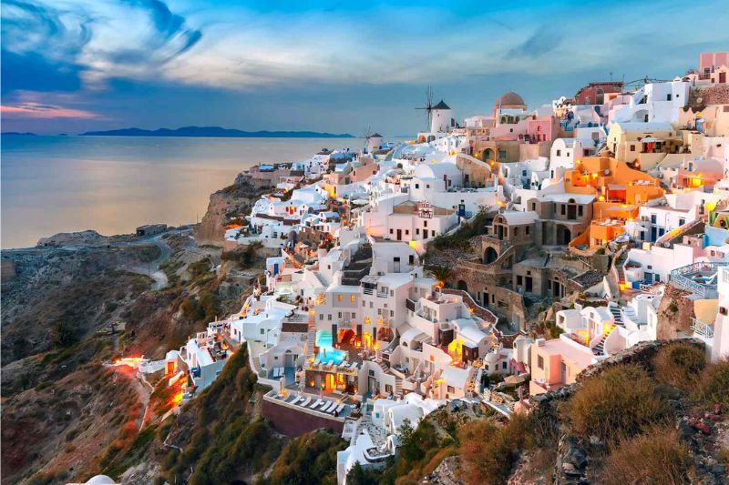 Oia Santorini thiên đường cổ tích bên bờ biển xanh Aegean 2