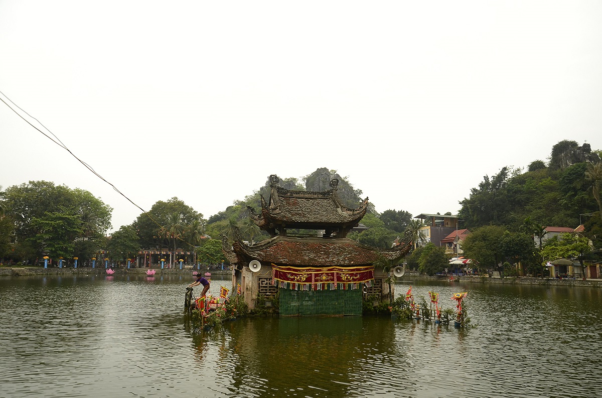 Khám phá lễ hội chùa Thầy - Nét đẹp văn hóa tín ngưỡng Việt Nam 2