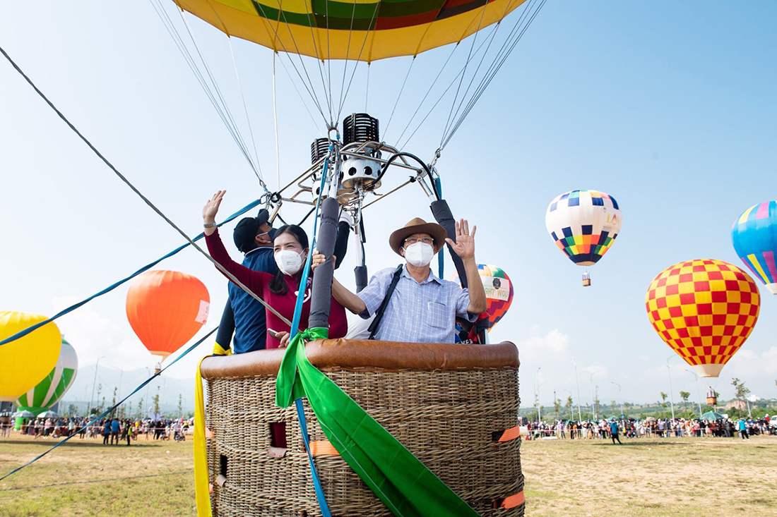 Khám phá lễ hội khinh khí cầu Kon Tum lần đầu tiên được tổ chức 4