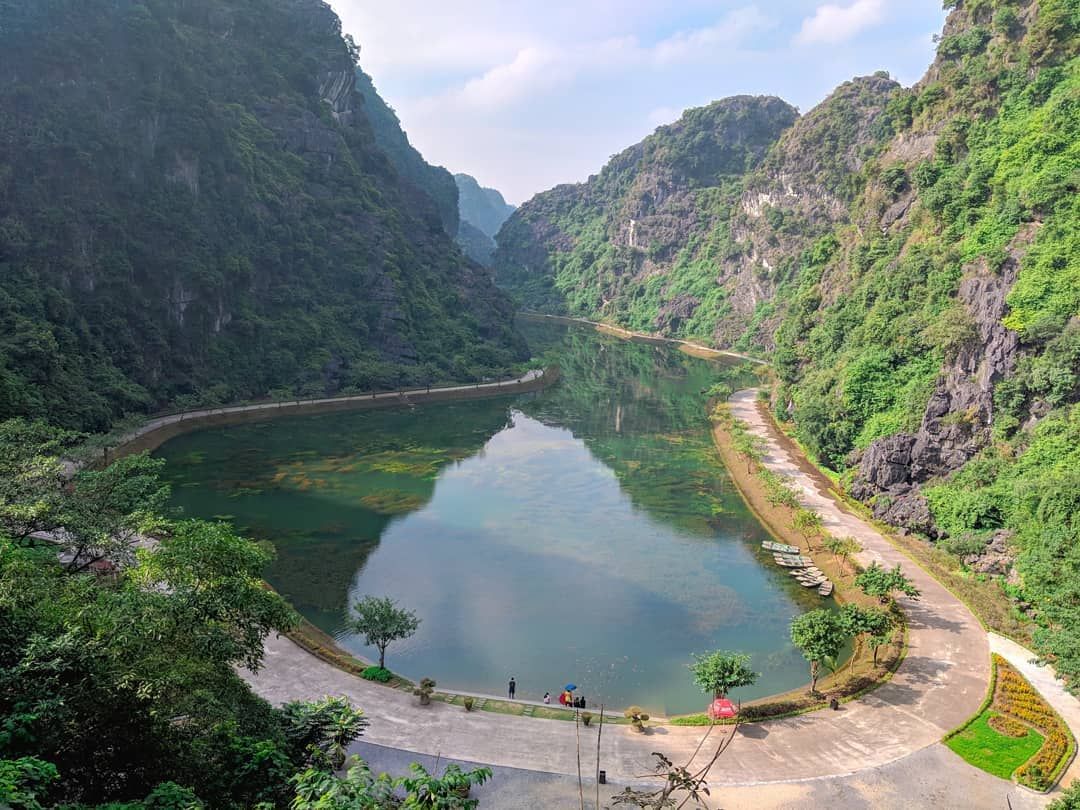 Khám phá ngay 5 hang động Ninh Bình thu hút du khách nhất 6