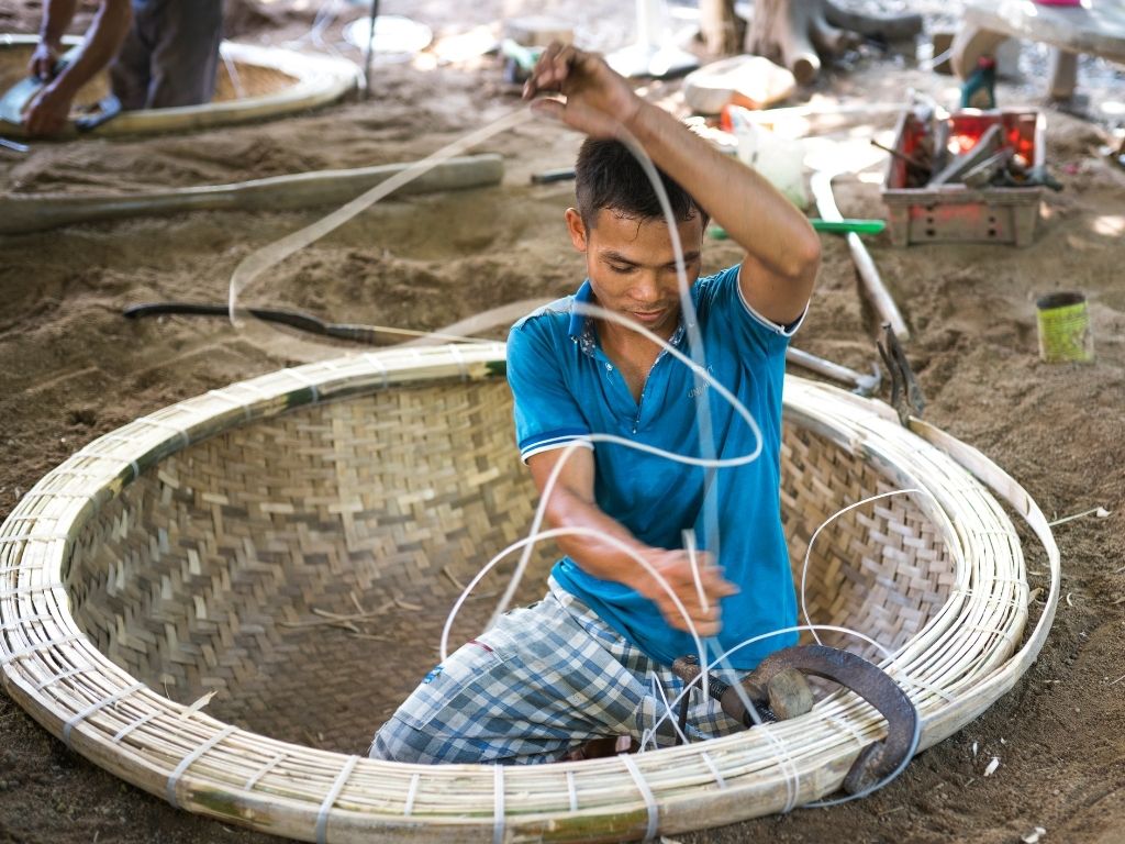 Khám phá nghề đan thúng chai Phú Mỹ - Làng nghề truyền thống từng bước vươn mình ra biển lớn 9