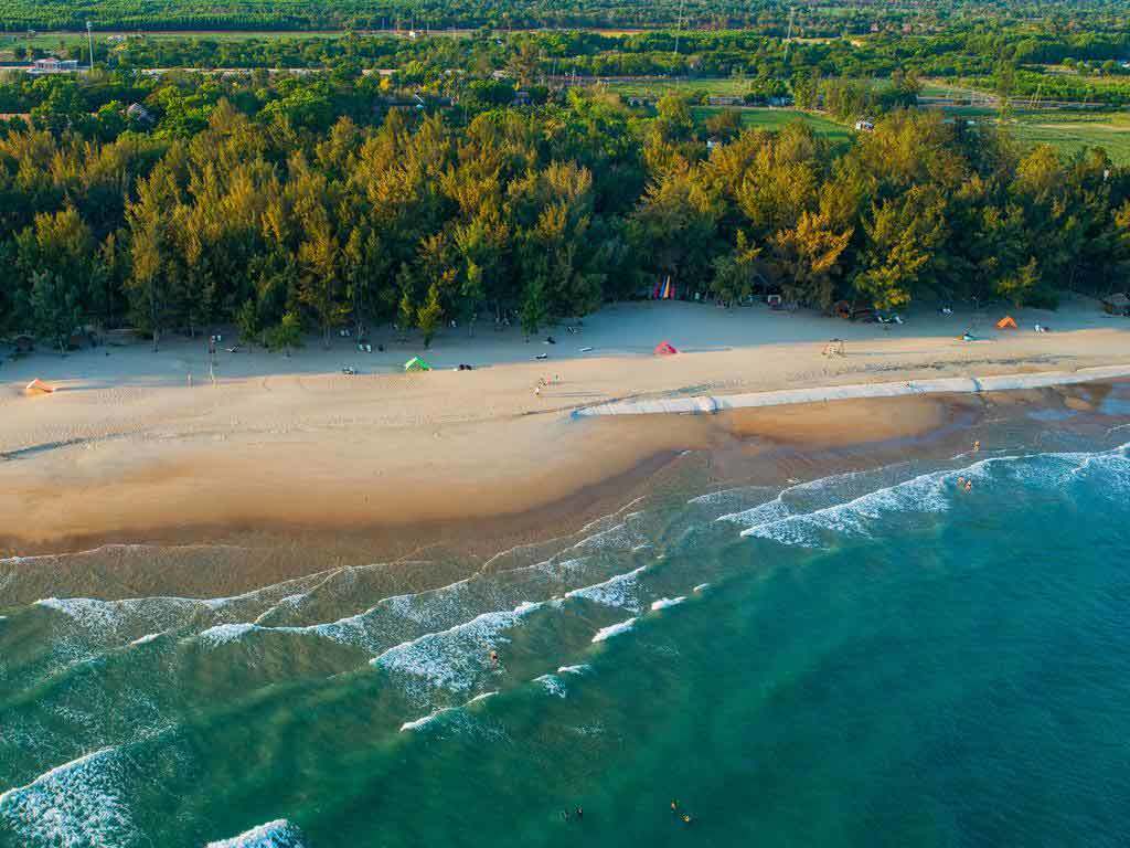 Khám phá Top 10 bãi biển Vũng Tàu hút khách nhất năm 2024 5