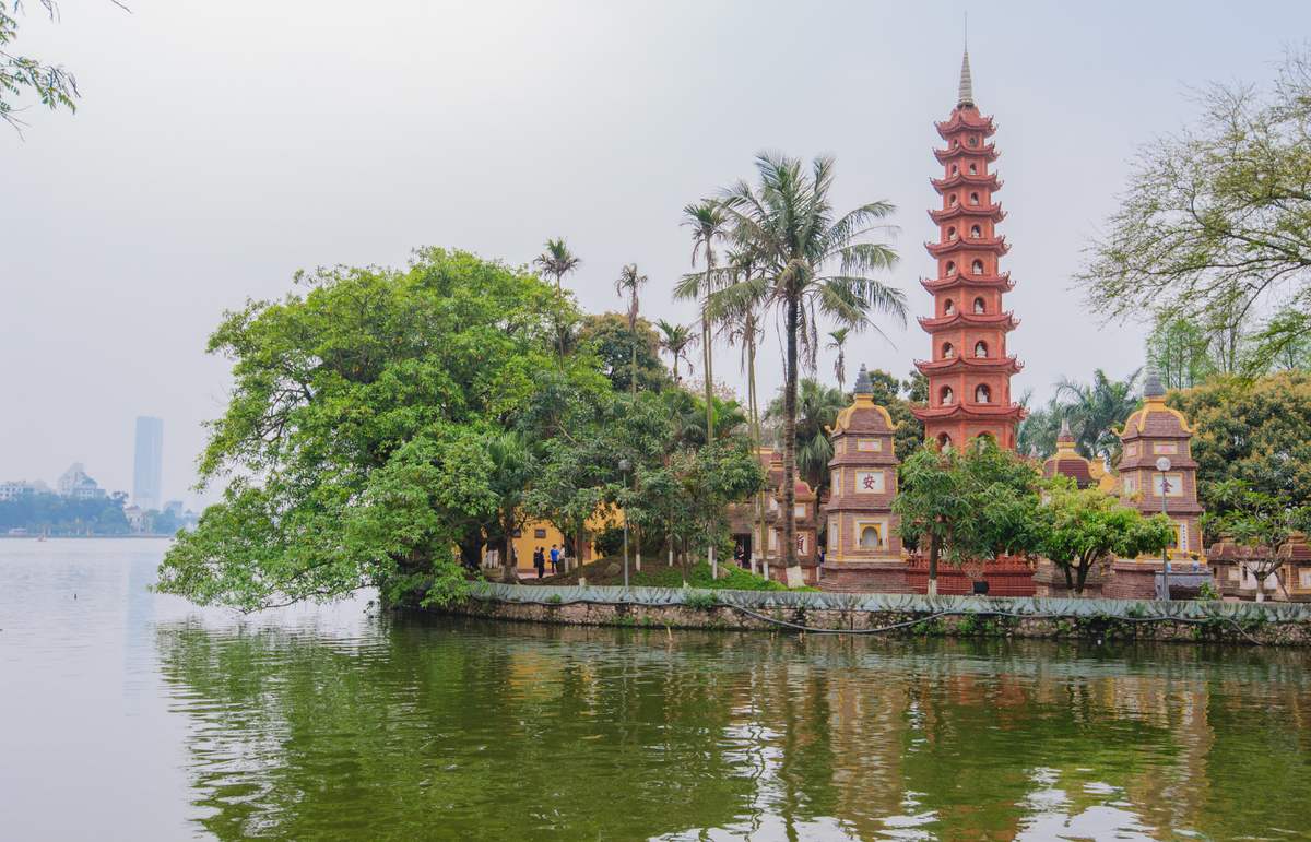 Khám phá top 5 ngôi chùa cầu duyên ở Hà Nội 3
